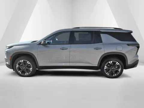 More photos of 2027 Chevrolet Traverse LT at Hometown Chevrolet, OH