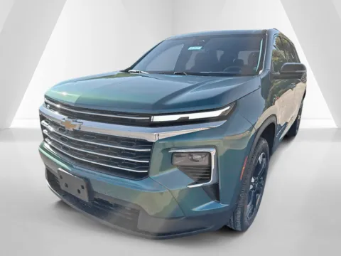 Another view of 2027 Chevrolet Traverse LT for sale in Waverly, OH at Hometown Chevrolet