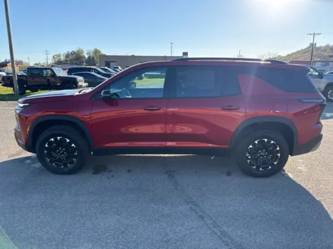 More photos of 2027 Chevrolet Traverse Z71 at Hometown Chevrolet, OH