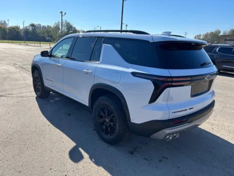 More photos of 2027 Chevrolet Traverse Z71 at Hometown Chevrolet, OH