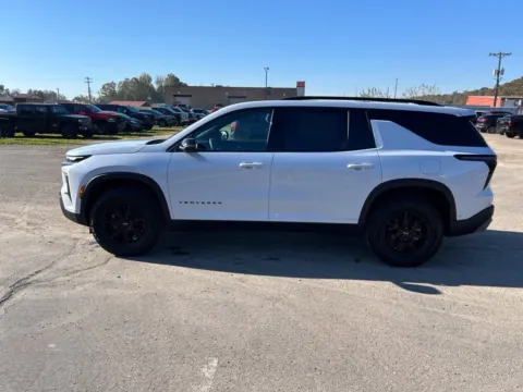 More photos of 2027 Chevrolet Traverse Z71 at Hometown Chevrolet, OH