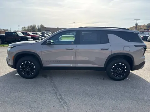 More photos of 2027 Chevrolet Traverse Z71 at Hometown Chevrolet, OH