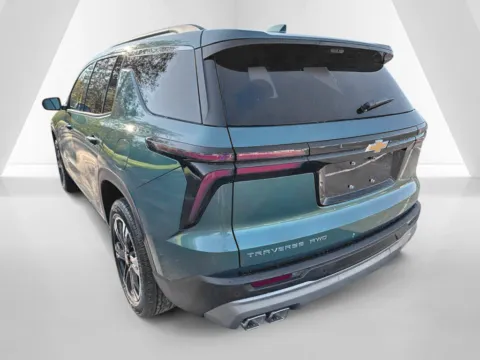More photos of 2027 Chevrolet Traverse LT at Hometown Chevrolet, OH
