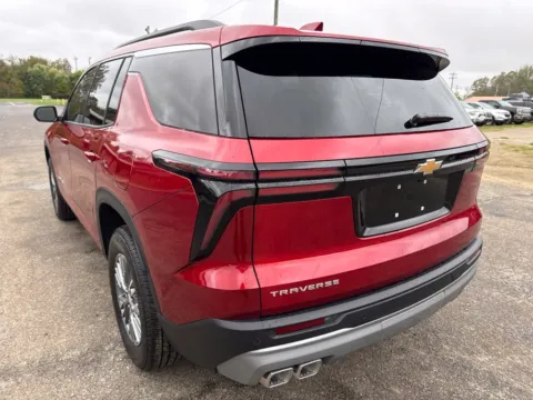 More photos of 2027 Chevrolet Traverse LT at Hometown Chevrolet, OH
