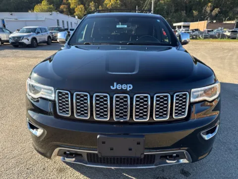 Photos of 2021 Jeep Grand Cherokee Overland for sale in Waverly, OH at Hometown Chevrolet