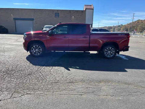 More photos of 2021 Chevrolet Silverado 1500 RST at Hometown Chevrolet, OH