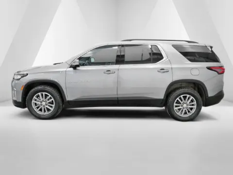 More photos of 2023 Chevrolet Traverse LT at Hometown Chevrolet, OH