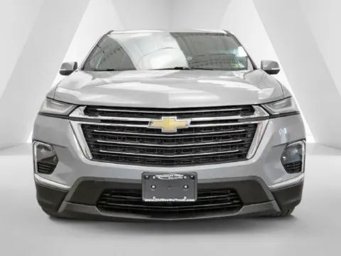 Photos of 2023 Chevrolet Traverse LT for sale in Waverly, OH at Hometown Chevrolet