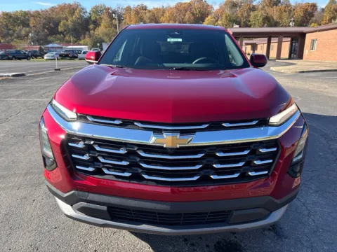 Photos of 2027 Chevrolet Equinox LT for sale in Waverly, OH at Hometown Chevrolet