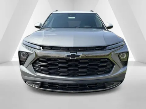 Photos of 2025 Chevrolet TrailBlazer ACTIV for sale in Waverly, OH at Hometown Chevrolet