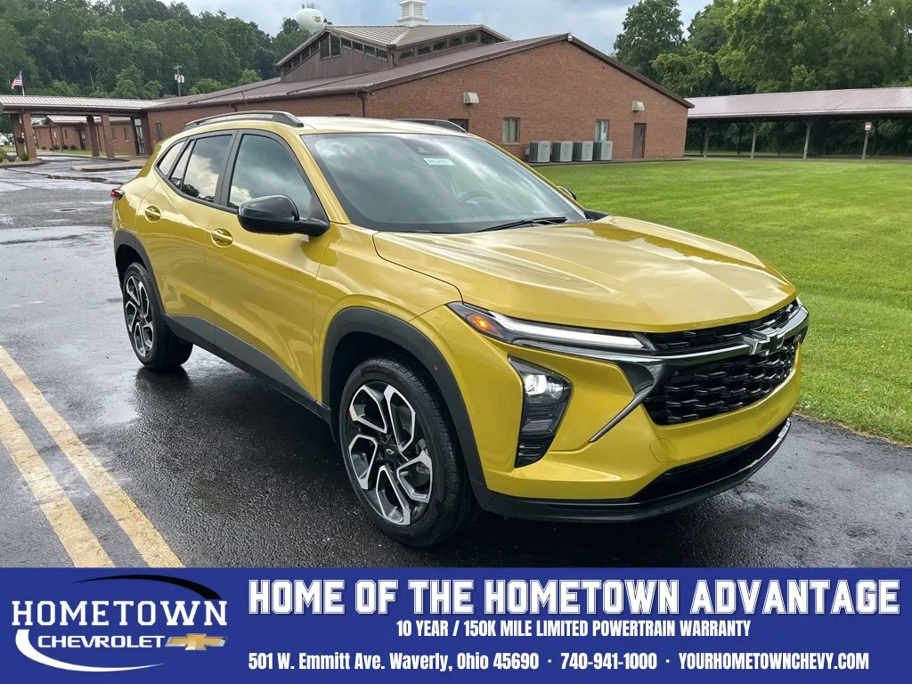 Yellow 2025 Chevrolet Trax 2RS for sale in Waverly, OH
