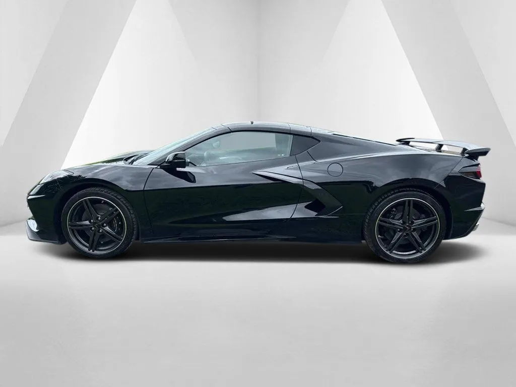 2025 Chevrolet Corvette 2LT - Photo 4