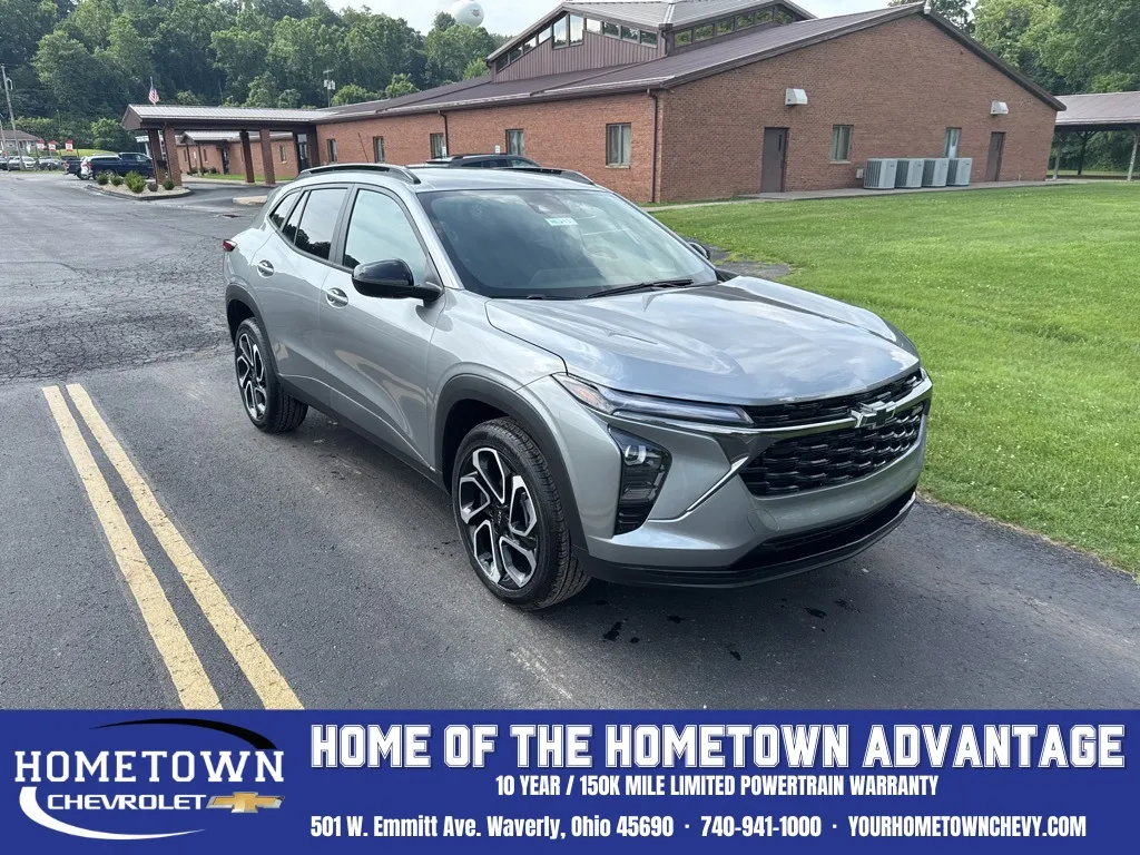 Gray 2025 Chevrolet Trax 2RS for sale in Waverly, OH