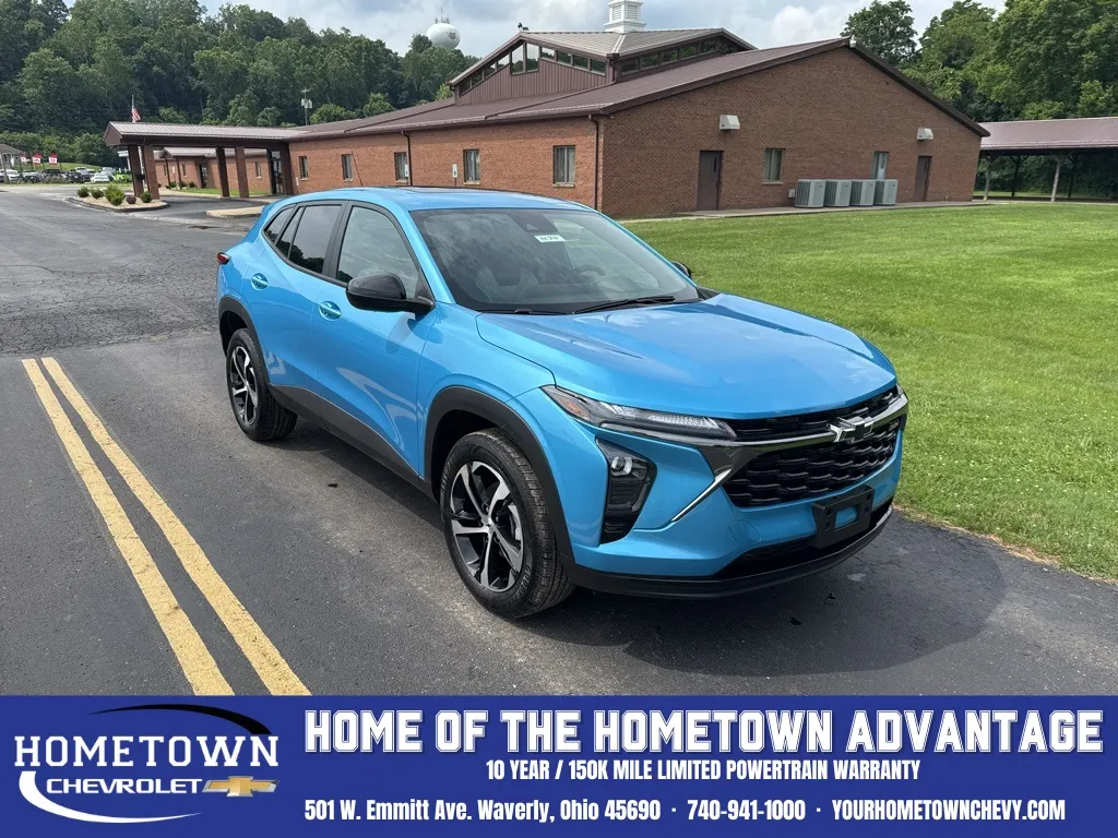 Blue 2025 Chevrolet Trax 1RS for sale in Waverly, OH