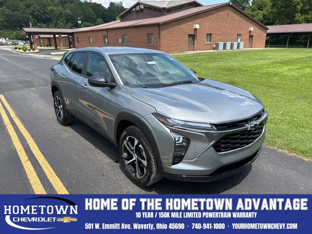 Gray 2025 Chevrolet Trax 1RS for sale in Waverly, OH