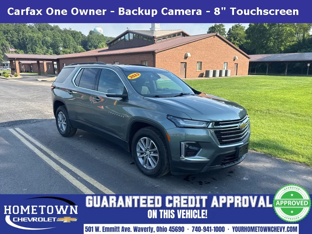 Silver 2022 Chevrolet Traverse LT for sale in Waverly, OH