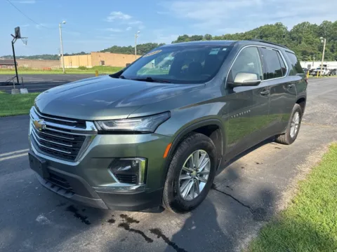 Another view of 2022 Chevrolet Traverse LT for sale in Waverly, OH at Hometown Chevrolet