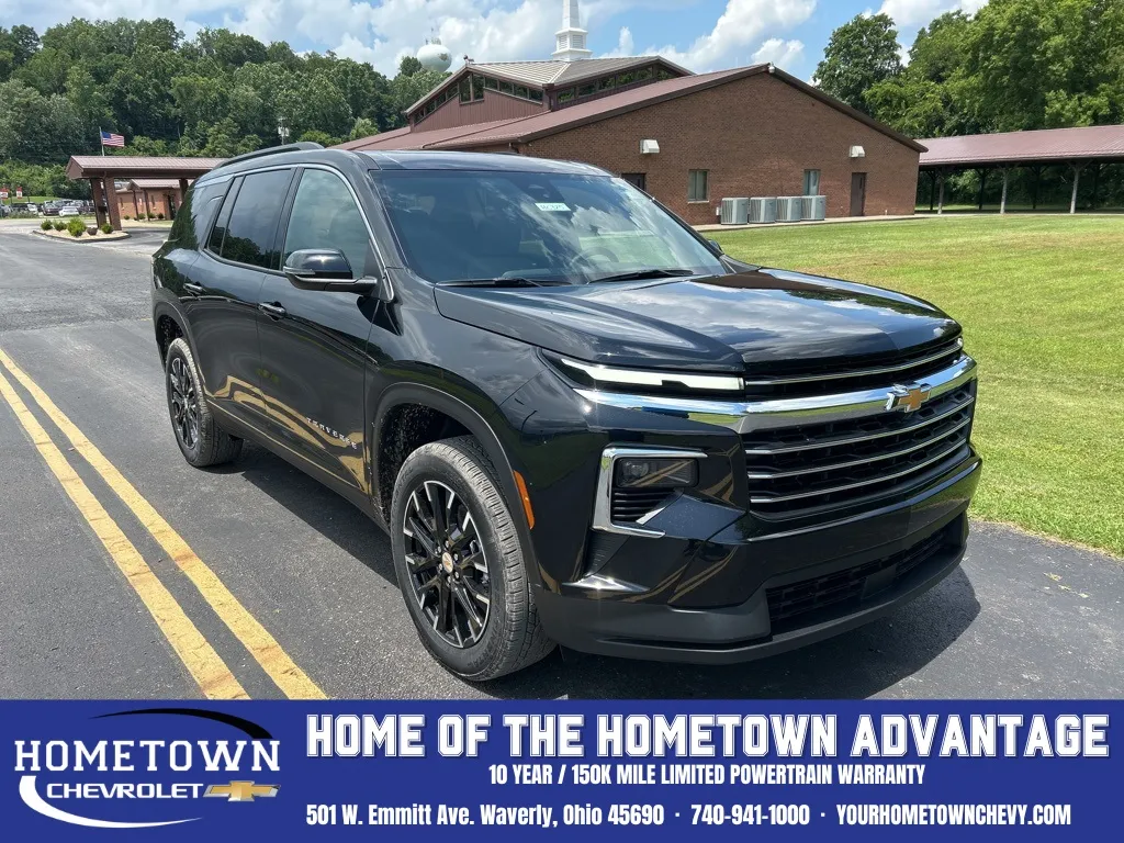 Black 2025 Chevrolet Traverse LT for sale in Waverly, OH