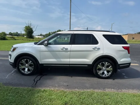 More photos of 2019 Ford Explorer Platinum at Hometown Chevrolet, OH