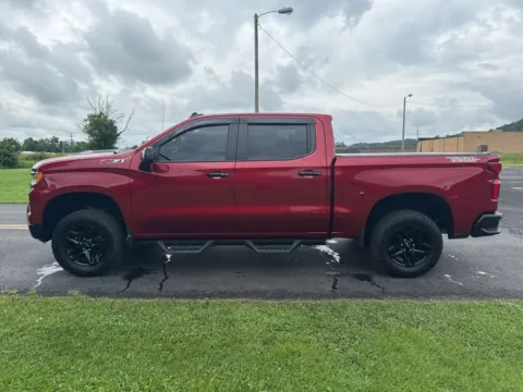 More photos of 2022 Chevrolet Silverado 1500 LT Trail Boss at Hometown Chevrolet, OH