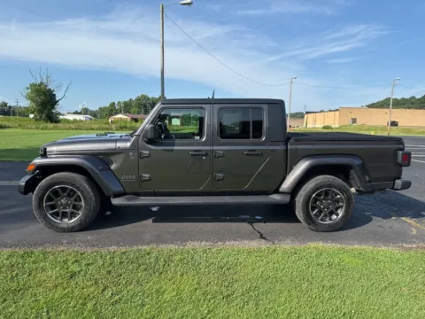 More photos of 2021 Jeep Gladiator Sport at Hometown Chevrolet, OH