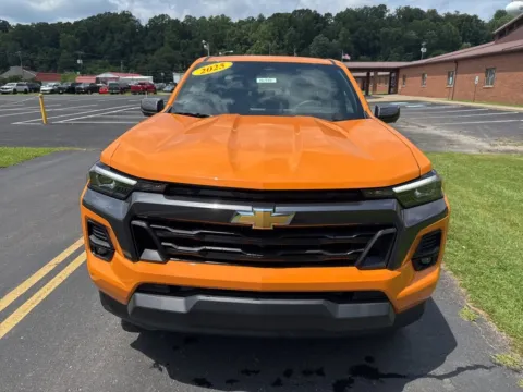 Photos of 2025 Chevrolet Colorado LT for sale in Waverly, OH at Hometown Chevrolet