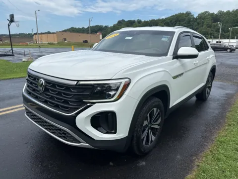 Another view of 2024 Volkswagen Atlas Cross Sport 2.0T SE for sale in Waverly, OH at Hometown Chevrolet
