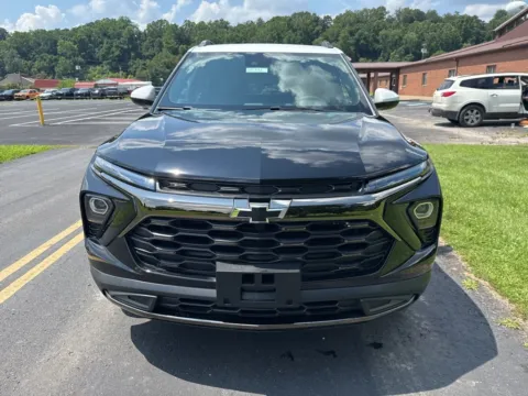 Photos of 2025 Chevrolet TrailBlazer ACTIV for sale in Waverly, OH at Hometown Chevrolet