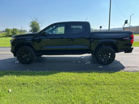 More photos of 2025 Chevrolet Colorado Z71 at Hometown Chevrolet, OH