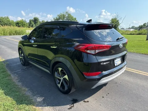 More photos of 2017 Hyundai Tucson Limited at Hometown Chevrolet, OH
