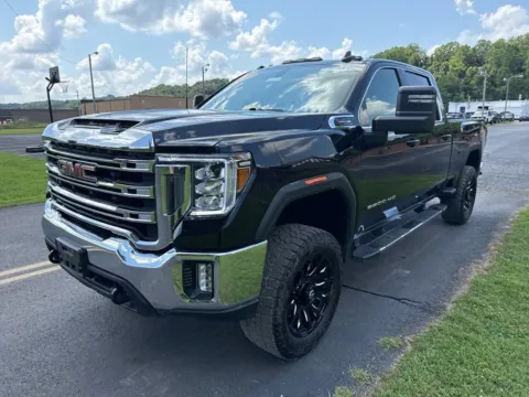 Another view of 2022 GMC Sierra 2500HD SLE for sale in Waverly, OH at Hometown Chevrolet