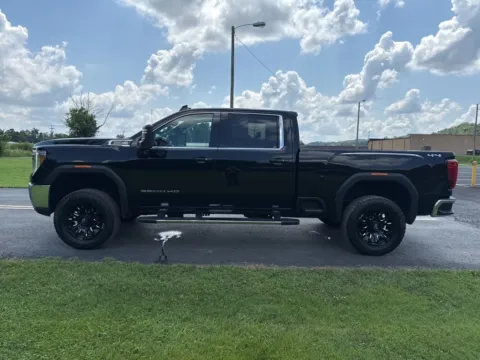 More photos of 2022 GMC Sierra 2500HD SLE at Hometown Chevrolet, OH