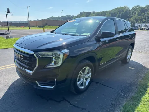 Another view of 2022 GMC Terrain SLE for sale in Waverly, OH at Hometown Chevrolet