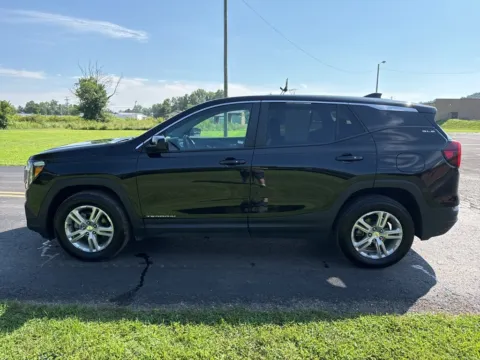 More photos of 2022 GMC Terrain SLE at Hometown Chevrolet, OH