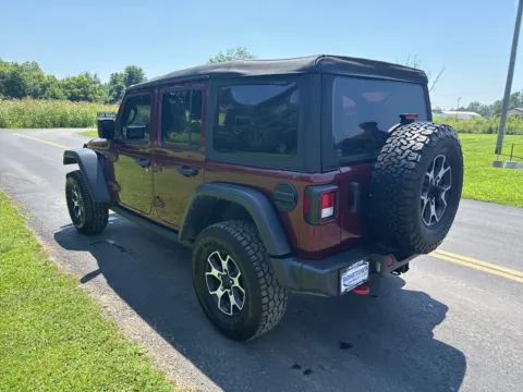 More photos of 2022 Jeep Wrangler Unlimited Rubicon at Hometown Chevrolet, OH