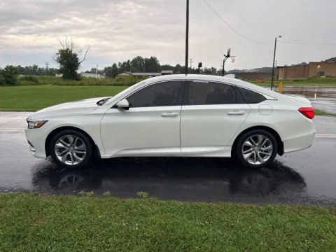 More photos of 2018 Honda Accord LX at Hometown Chevrolet, OH