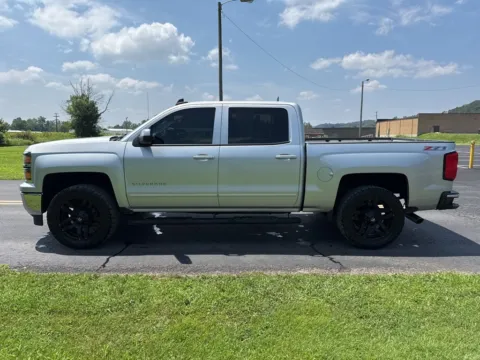 More photos of 2015 Chevrolet Silverado 1500 LT at Hometown Chevrolet, OH