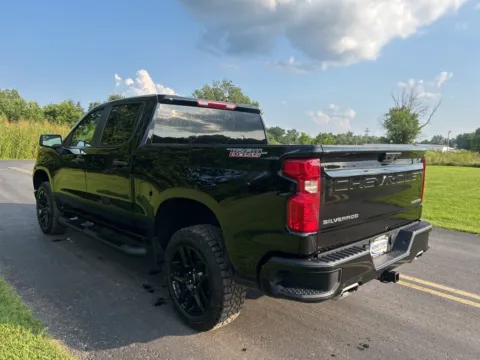 More photos of 2023 Chevrolet Silverado 1500 Custom Trail Boss at Hometown Chevrolet, OH