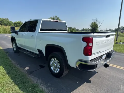 More photos of 2022 Chevrolet Silverado 2500HD LT at Hometown Chevrolet, OH