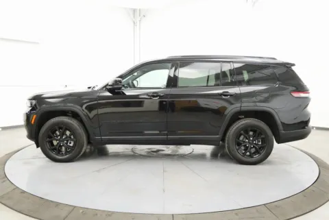 More photos of 2024 Jeep Grand Cherokee L Altitude at Hometown Chevrolet, OH