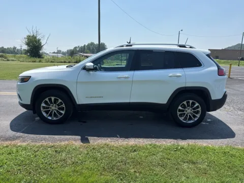 More photos of 2019 Jeep Cherokee Latitude Plus at Hometown Chevrolet, OH
