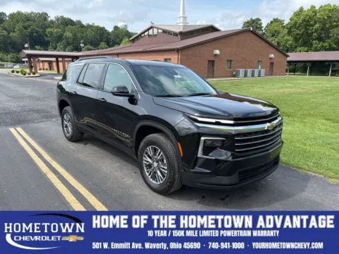 Black 2026 Chevrolet Traverse LT for sale in Waverly, OH