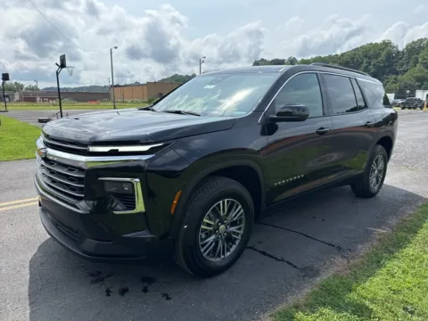 Another view of 2026 Chevrolet Traverse LT for sale in Waverly, OH at Hometown Chevrolet