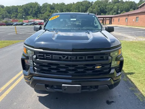 Photos of 2022 Chevrolet Silverado 1500 Custom for sale in Waverly, OH at Hometown Chevrolet