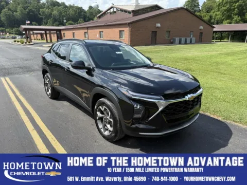 Black 2025 Chevrolet Trax LT for sale in Waverly, OH
