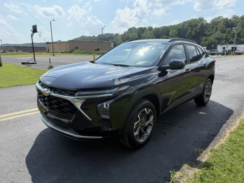 Another view of 2025 Chevrolet Trax LT for sale in Waverly, OH at Hometown Chevrolet