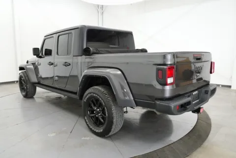 More photos of 2021 Jeep Gladiator Sport at Hometown Chevrolet, OH