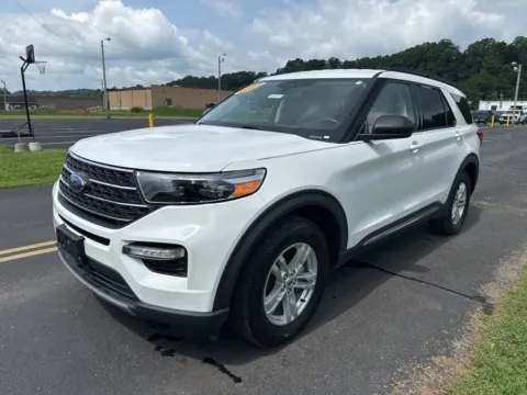 Another view of 2022 Ford Explorer XLT for sale in Waverly, OH at Hometown Chevrolet
