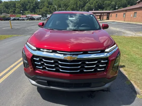 Photos of 2026 Chevrolet Equinox LT for sale in Waverly, OH at Hometown Chevrolet