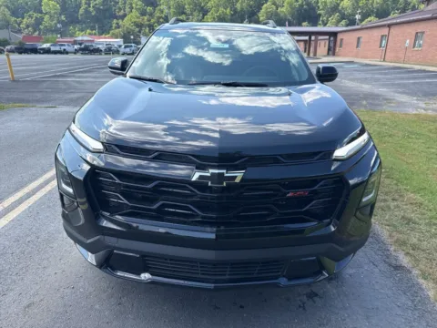 Photos of 2026 Chevrolet Equinox RS for sale in Waverly, OH at Hometown Chevrolet